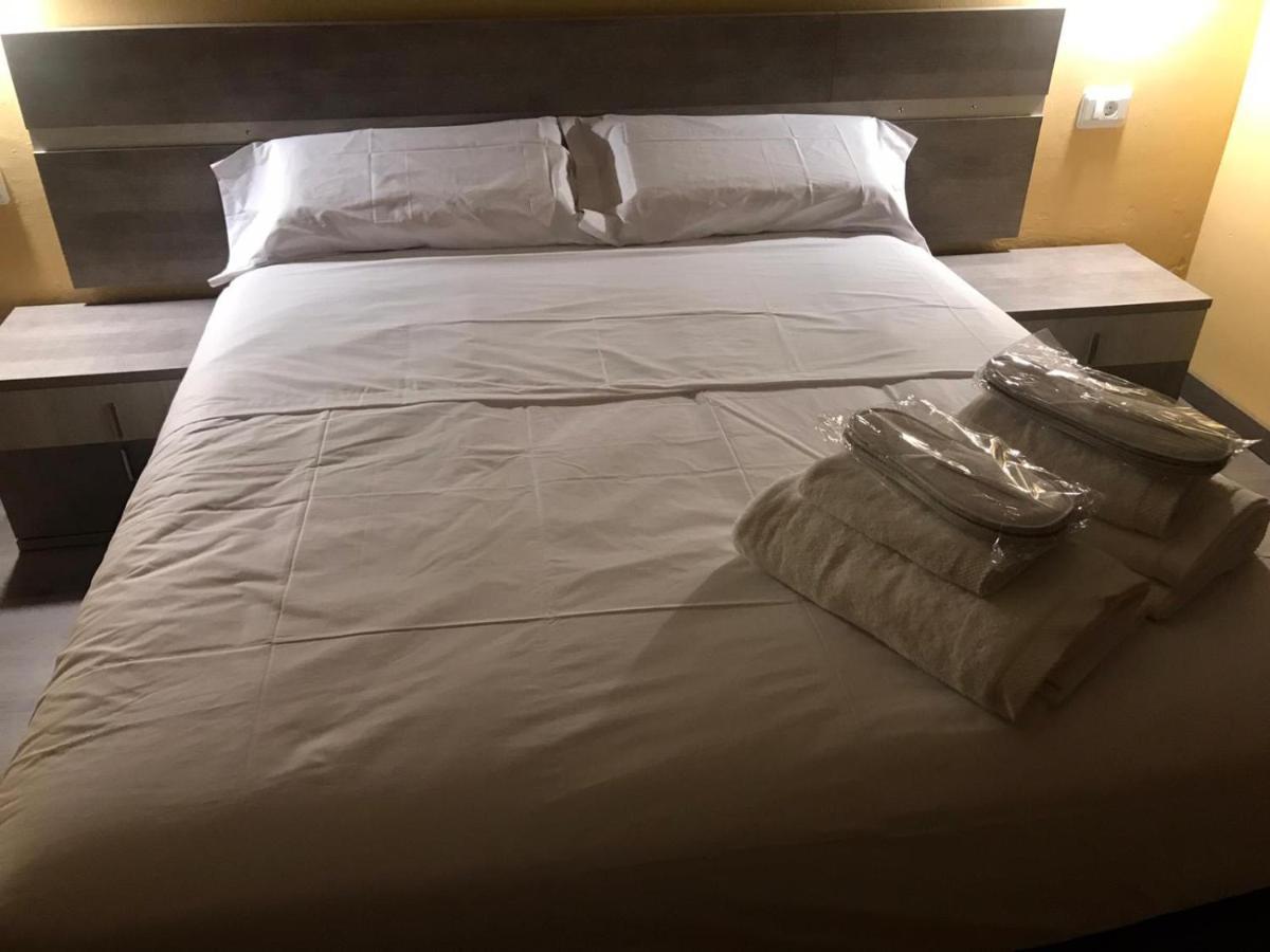 Hotel Fiesta Mega Only Adults Darnius エクステリア 写真